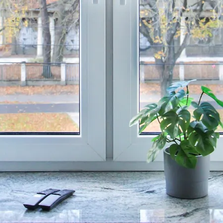 Luxury Renovated - 600 Mbit - 64 M2 - 65 Inch Tv * Riga