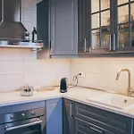 Luxury Renovated - 600 Mbit - 64 M2 - 65 Inch Tv Appartement *