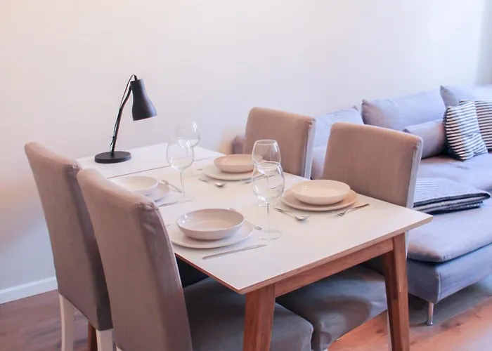 Luxury Renovated - 600 Mbit - 64 M2 - 65 Inch Tv Apartman Riga