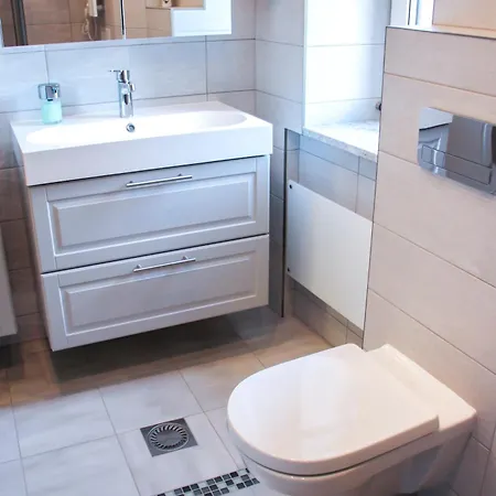 Luxury Renovated - 600 Mbit - 64 M2 - 65 Inch Tv